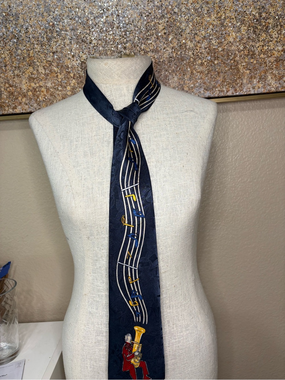 Vintage Master-Man Hand Made Musical Novelty Tie Navy Tuba MusicNotes Jacquard